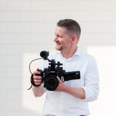 Vanderlinden Video 