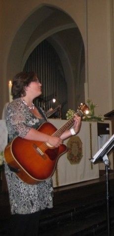 Bruiloft-muziek Ellen Houben Gitaar & Zang Bruiloft-muziek Ellen Houben Gitaar & Zang