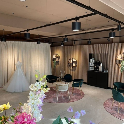 Bruidsmode Brides by Fem 