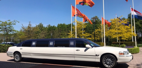 Trouwauto Five Star Limo Trouwauto Five Star Limo