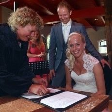 trouwambtenaar Jeanette de Vos-Michel Trouwambtenaar trouwen, gewoon heel bijzonder...