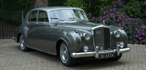 Oldtimer-verhuur Autoclassic Trouwautoverhuur Oldtimer-verhuur Autoclassic Trouwautoverhuur