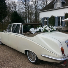  Autoclassic Trouwautoverhuur exclusieve en betaalbare trouwauto's