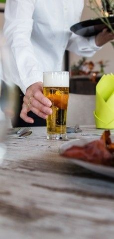 Zaalverhuur Partyboerderij 't Hof van Hoenkoop Zaalverhuur Partyboerderij 't Hof van Hoenkoop