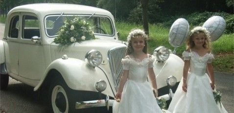 Trouwvervoer Romantische Trouwauto Trouwvervoer Romantische Trouwauto
