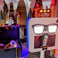  Schonewille Fotografie & Photobooth lekker je zelf zijn, ook op je trouwdag!