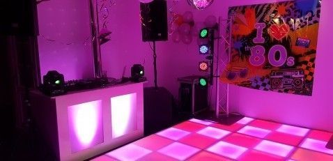 Bruiloft-muziek The Differences drive-in disco Bruiloft-muziek The Differences drive-in disco