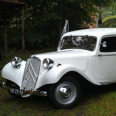 Oldtimer-verhuur Trouw in mijn Citroën Oldtimer-verhuur Trouw in mijn Citroën