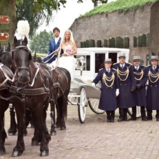 catering-partyverhuur Stalhouderij Wijnand Hazeleger stijlvol trouwvervoer voor elke gelegenheid, door heel Nederland