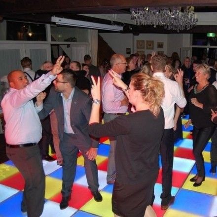 bruiloft-muziek Your Wedding show persoonlijke aanpak voor iedere bruiloft