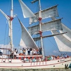 trouwlocaties Trouwschip Bounty vertrek o.a. vanuit Amsterdam, Almere, Volendam, Hoorn en Lelystad