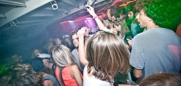 Vrijgezellenfeest Boot10.nl Amsterdam Vrijgezellenfeest Boot10.nl Amsterdam