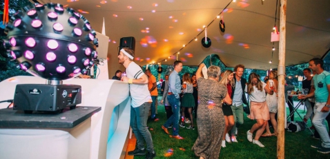 Bruiloft-muziek DJ Big Blender | Bruiloft DJ | Drive In Show | Ervaren & Allround Bruiloft-muziek DJ Big Blender | Bruiloft DJ | Drive In Show | Ervaren & Allround