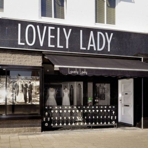 Kinderbruidskleding Bruidsboetiek Lovely Lady Kinderbruidskleding Bruidsboetiek Lovely Lady