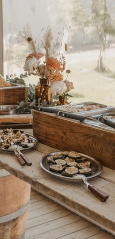 Catering-Partyverhuur De Burning Baarch Catering-Partyverhuur De Burning Baarch