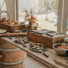 Catering-Partyverhuur De Burning Baarch Catering-Partyverhuur De Burning Baarch
