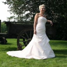  Bruidsboetiek Twinkel de mooiste jurk, voor de mooiste dag!