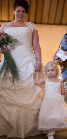 Kinderbruidskleding Bruidsboetiek Twinkel Kinderbruidskleding Bruidsboetiek Twinkel
