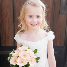Kinderbruidskleding Bruidsboetiek Twinkel Kinderbruidskleding Bruidsboetiek Twinkel