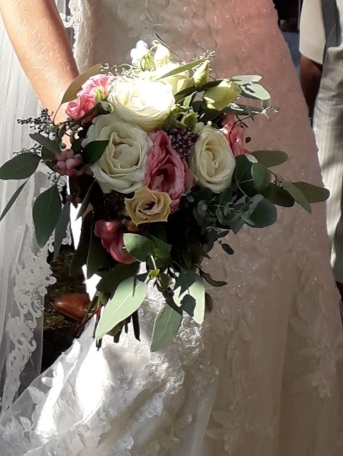 Gaia Bloemdesign artistiek en persoonlijk bruidswerk en decoratie/styling locaties, beëdigd BABS