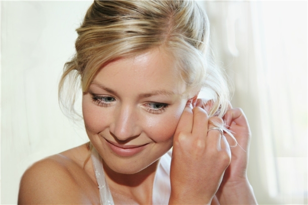 FaceDesign Exclusieve bruidstyling in make-up en haar