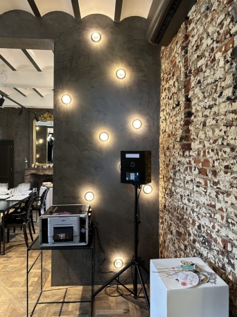 BlitzBooth photobooth huren vanaf € 275,-
