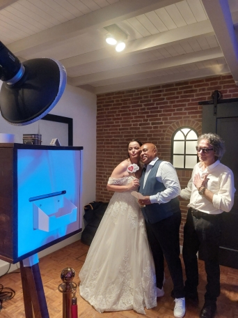 Photobooths Nederland Photobooth bruiloft huren | Plezier & herinneringen