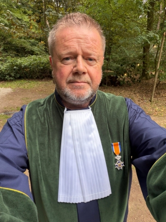 Arno Zwetsloot – De Gescheiden Trouwambtenaar Persoonlijke & unieke ceremonie