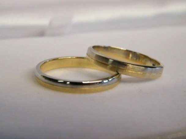 Goudsmederij Yelkencian gespecialiseerd in het ontwerpen en maken van handgemaakte unieke sieraden