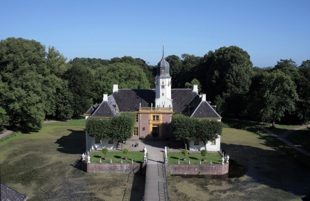 Landgoed Fraeylemaborg een sfeervolle en romantische locatie met een historische ambiance