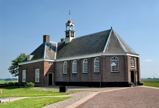 Museum Schokland burgerlijk of kerkelijk huwelijk in de historische kerk