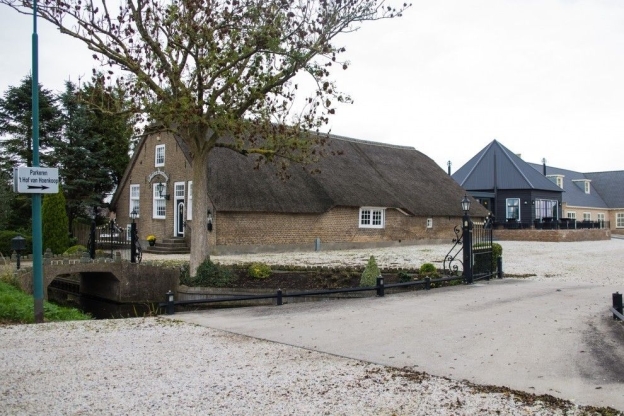 Partyboerderij 't Hof van Hoenkoop sfeervol feesten in authentieke óf moderne stijl!